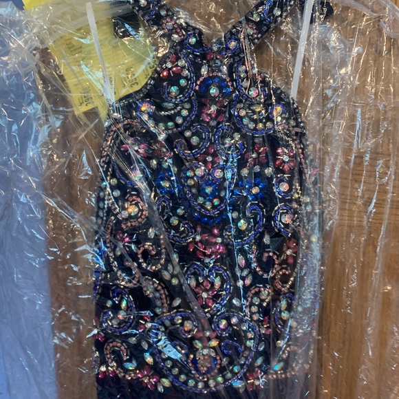 Prom girl fab-gl2279 prom dress! Worn twice! M - Picture 6 of 7